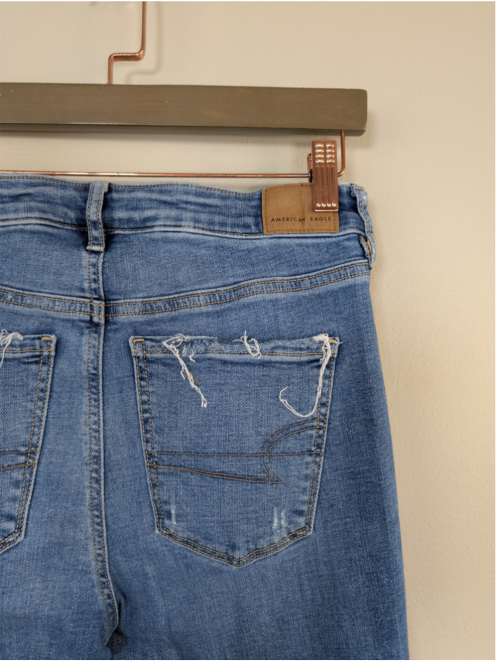 AE 2 Super Hi Rise Flare Jeans Frayed Distressed Medium Blue Wash American Eagle - Picture 8 of 12